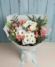 Букет цветов из:  Розы, Лизиантусы и Хризантемы в Русской Поляне