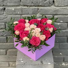 Цветочная композиция из Розы в коробке в Русской Поляне