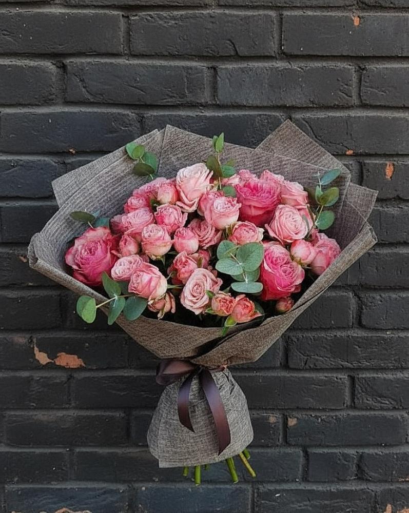 Букет цветов из: Розы в Русской Поляне