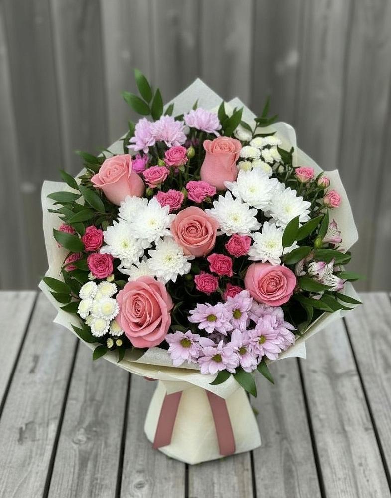 Букет цветов из: Альстромерии, Гвоздики, Розы и Хризантемы в Русской Поляне