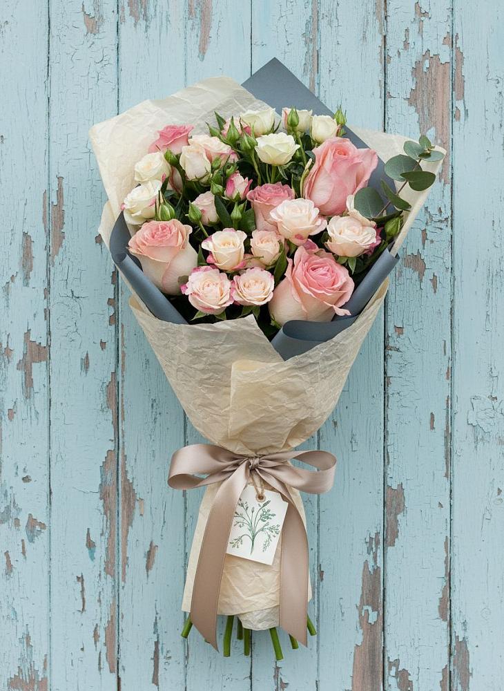 Букет цветов из: Розы в Русской Поляне