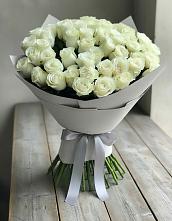 Букет 35 Белых роз в Русской Поляне