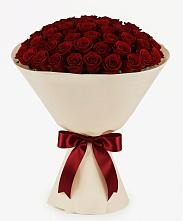 Букет 101 Бордовая роза Блэк Бакарра в Русской Поляне