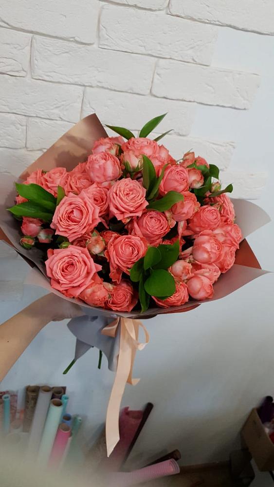 Букет цветов из: Розы в Русской Поляне