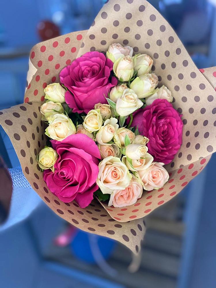 Букет цветов из: Розы в Русской Поляне