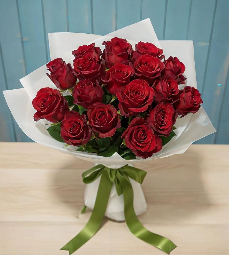 Букет Красные розы в Русской Поляне