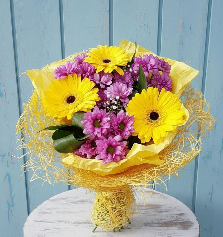 Букет цветов из: Хризантемы и Герберы в Русской Поляне