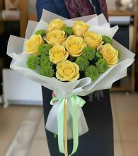 Букет цветов из:  Хризантемы и Розы в Русской Поляне