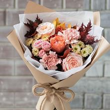 Букет цветов из:  Гвоздики, Хризантемы и Розы в Русской Поляне