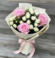 Букет цветов из:  Розы в Русской Поляне