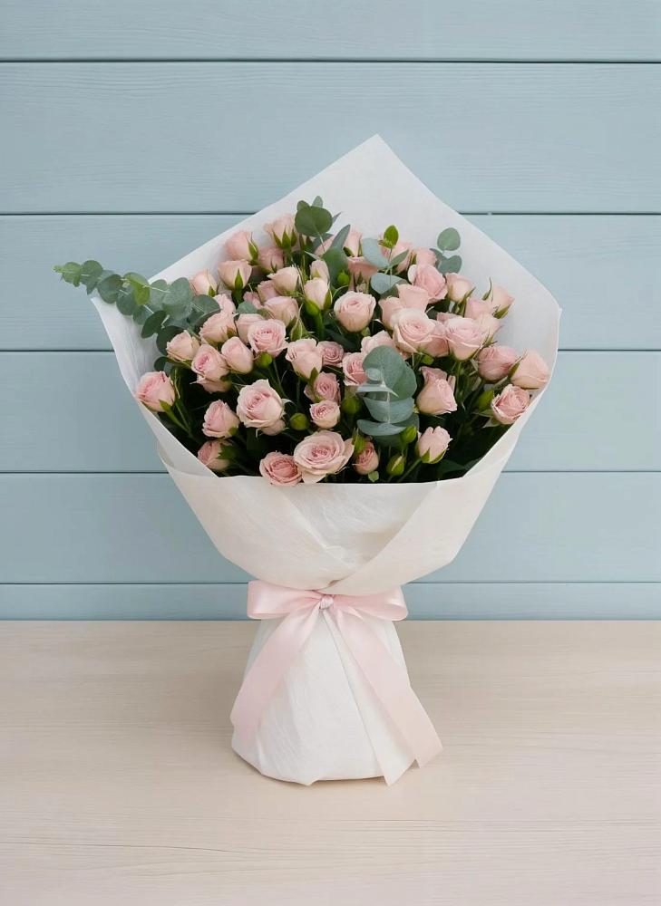 Букет цветов из: Розы в Русской Поляне