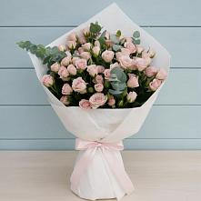 Букет цветов из:  Розы в Русской Поляне