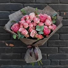 Букет цветов из:  Розы в Русской Поляне